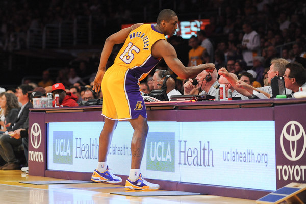 国足官方：祝愿魏祥鑫在法甲提升能力，为中国足球贡献力量（国足官方：期许魏祥鑫在法甲磨砺成长，助力中国足球）